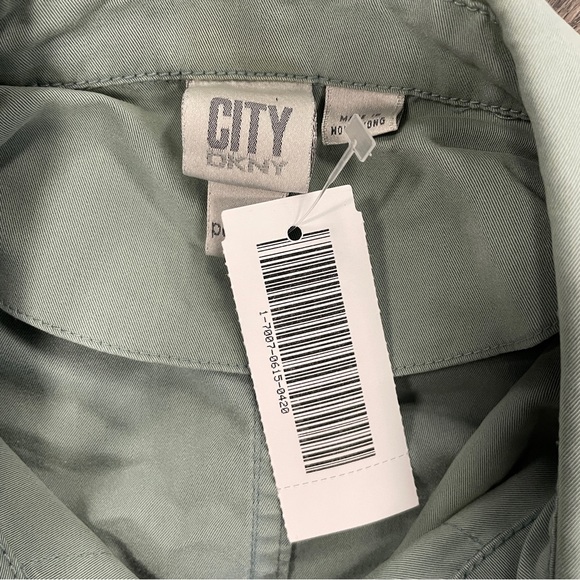 Beautiful Light Green DKNY Jacket - Picture 4 of 5